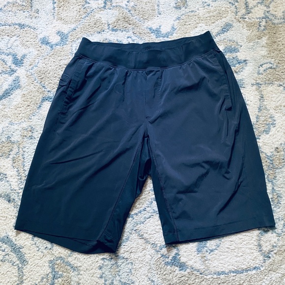 Black Lululemon mens shorts 11” - Picture 1 of 13